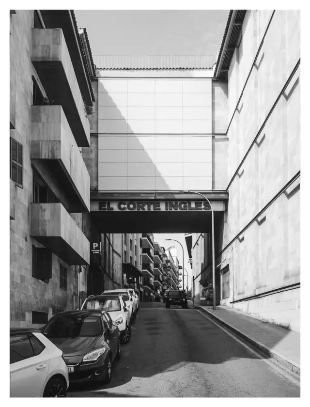 Streets of…
#leica #leicaq2 #streetphotographersview